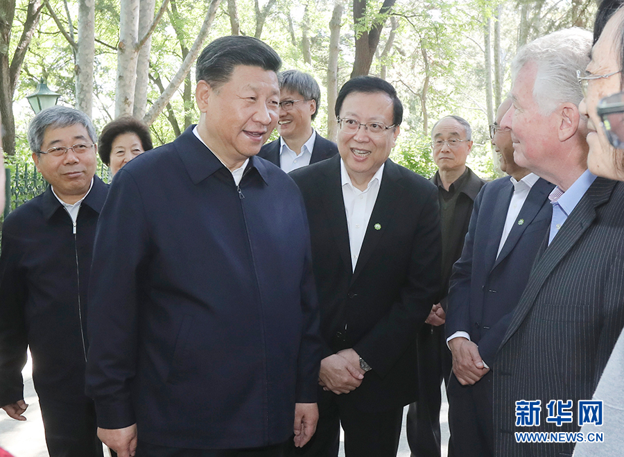 http://www.xinhuanet.com/politics/leaders/2018-05/02/1122773880_15252713337481n.jpg