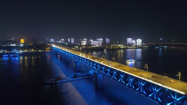 http://www.xinhuanet.com/2018-04/25/129858668_15246188044591n.jpg
